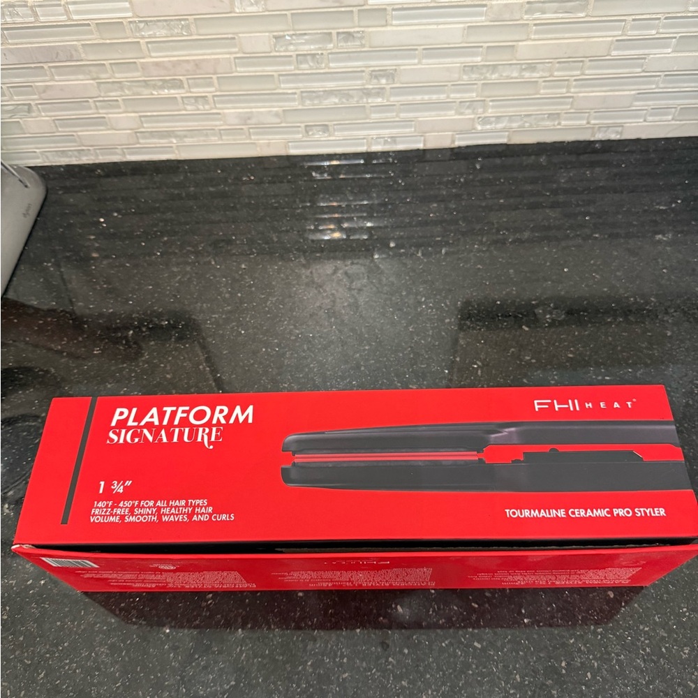 FHI Heat Red Tourmaline Ceramic Pro Styler